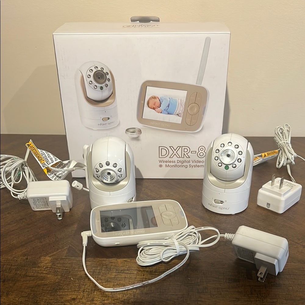 Infant Optics DXR-8 Wireless Digital Video Monitoring System